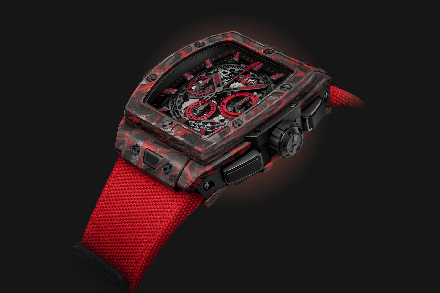 Carbon Red 42MM SPIRIT OF BIG BANG Référence :  642.QV.0113.NR.CNY21 -4